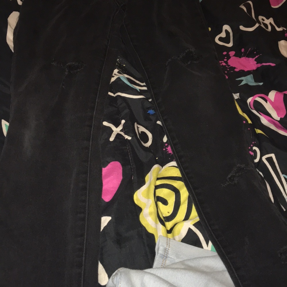 Ripped black jeans